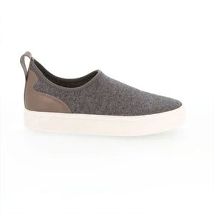 Lucky Brand Sneaker